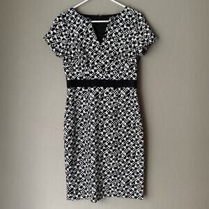 Adrianna Papell‎ sz 4 black career sheath dress